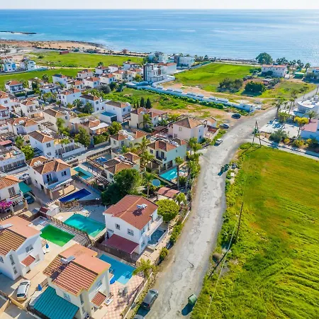 Lynn Chill Out Seaview * 아이아 나파