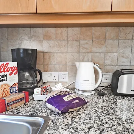 Lynn Chill Out Seaview 빌라 *