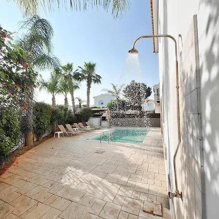 Lynn Chill Out Seaview *