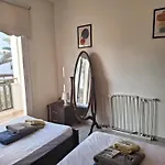 Lynn Chill Out Seaview 빌라 아이아 나파