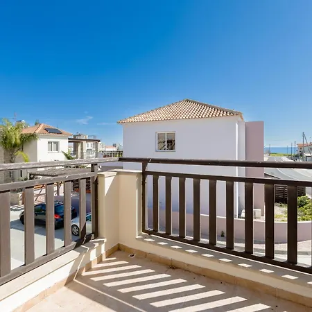 Lynn Chill Out Seaview וילה איה נאפה