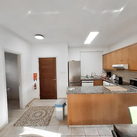 Lynn Chill Out Seaview