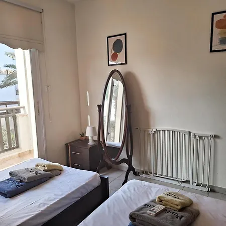 Lynn Chill Out Seaview 빌라 아이아 나파