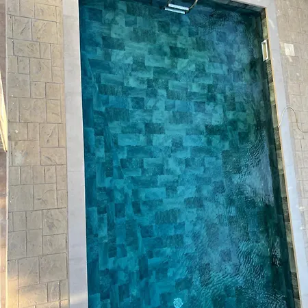 Lynn Chill Out Seaview *