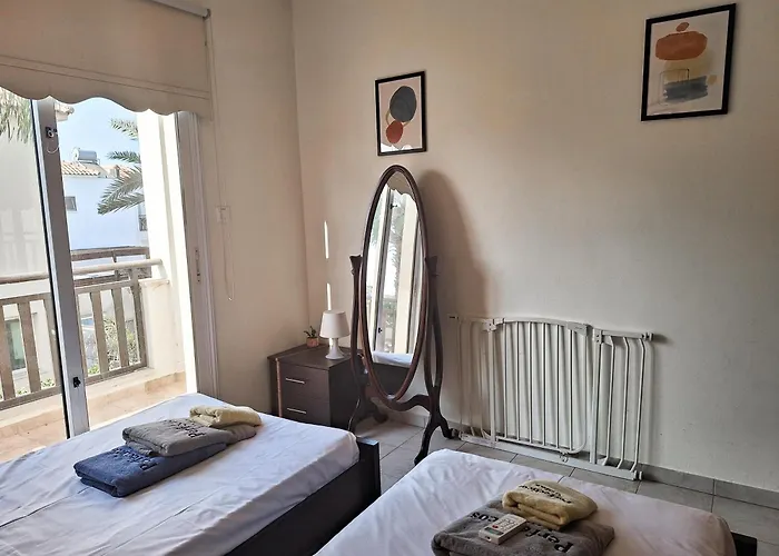 Lynn Chill Out Seaview Vila Ayia Napa